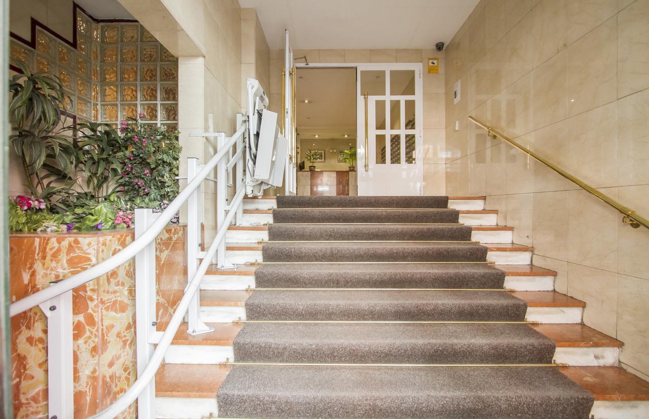 Charming Puerta De Atocha Madrid Apartment Exterior photo